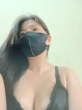 Snapshot of Lyly-68688 chatting on 07-02-26, 02:23 Lyly-68688 online show from 07-02-26, 02:23