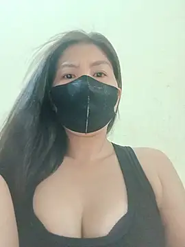 Snapshot of Lyly-68688 chatting on 06-25-26, 01:14 Lyly-68688 online show from 06-25-26, 01:14