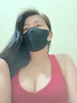 Snapshot of Lyly-68688 chatting on 06-12-26, 02:48 Lyly-68688 online show from 06-12-26, 02:48