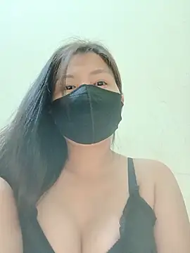 Snapshot of Lyly-68688 chatting on 05-15-26, 02:48 Lyly-68688 online show from 05-15-26, 02:48