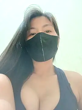 Snapshot of Lyly-68688 chatting on 02-11-26, 02:33 Lyly-68688 online show from 02-11-26, 02:33