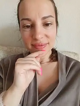 She-Moon online show from 06-17-26, 06:57