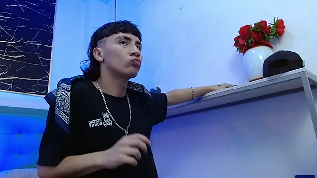 XanderGrey8 online show from 02-09-26, 07:34