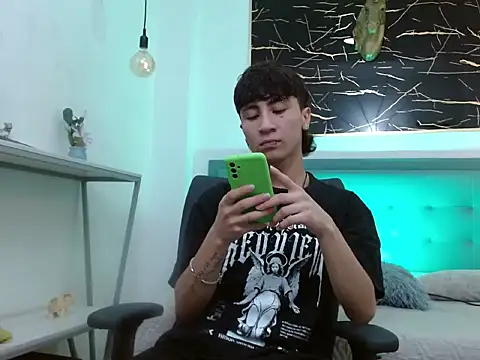 XanderGrey8 online show from 02-04-26, 07:31