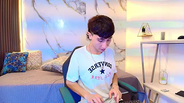 XanderGrey8 online show from 02-24-26, 07:48