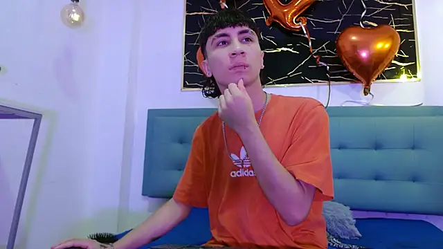 XanderGrey8 online show from 02-17-26, 07:22