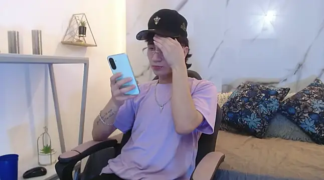 XanderGrey8 online show from 04-12-26, 08:01