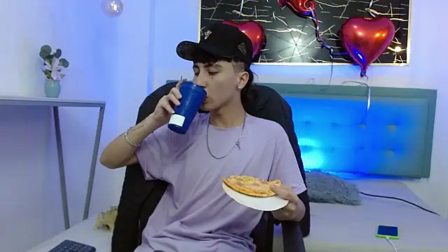 XanderGrey8 online show from 02-16-26, 08:18