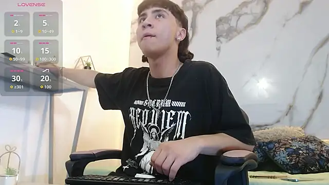 XanderGrey8 online show from 03-25-26, 07:13