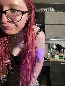 Snapshot of coy_girl_ chatting on 01-13-26, 02:21 coy girl online show from 01-13-26, 02:21