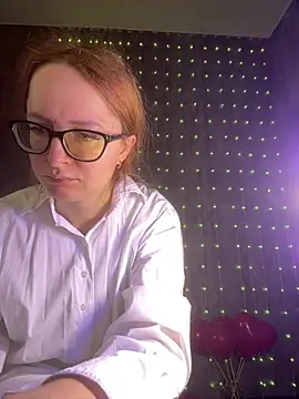 coy girl  online show from 02-16-26, 11:09