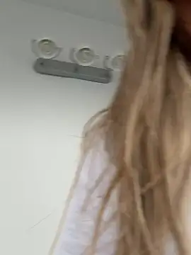 Missolevelvet online show from 03-21-26, 05:41