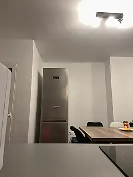 Missolevelvet online show from 04-13-26, 06:23