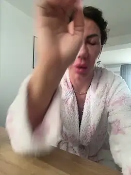 Missolevelvet online show from 02-23-26, 07:31