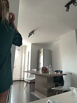 Missolevelvet online show from 05-08-26, 07:23
