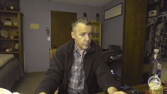 chrisw8140 online show from 03-23-26, 02:55