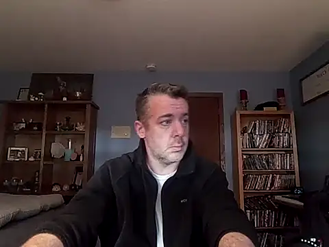 chrisw8140 online show from 02-12-26, 08:30