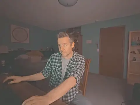 chrisw8140 online show from 06-01-26, 05:07