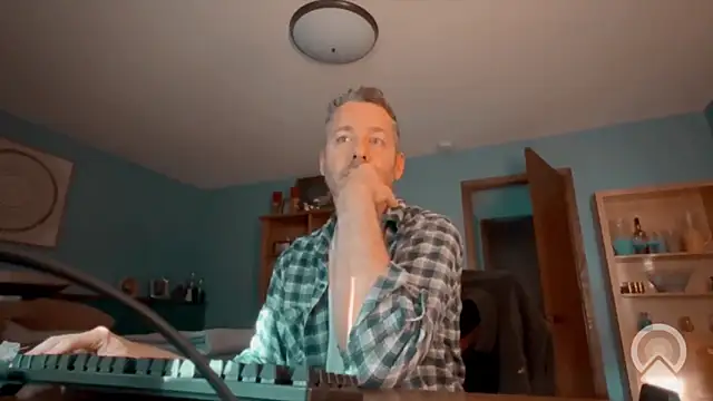 chrisw8140 online show from 05-11-26, 12:34