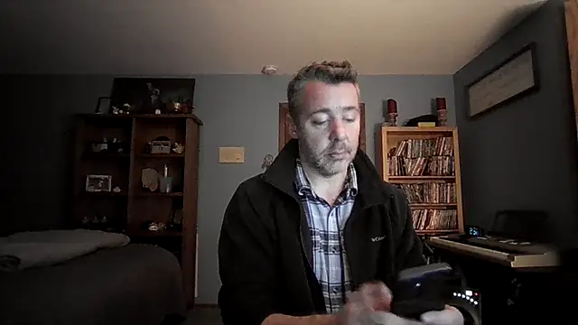 chrisw8140 online show from 02-22-26, 02:36