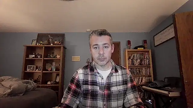 chrisw8140 online show from 02-15-26, 03:51