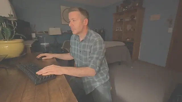 chrisw8140 online show from 05-03-26, 06:29