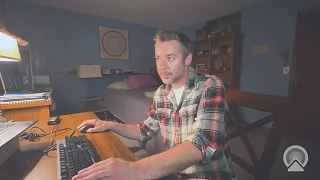 Snapshot of chrisw8140 chatting on 07-16-26, 05:04 chrisw8140 online show from 07-16-26, 05:04
