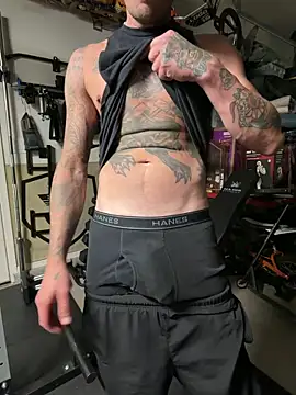 Snapshot of brngitdwn chatting on 04-09-26, 05:20 brngitdwn online show from 04-09-26, 05:20