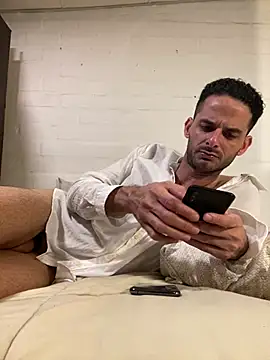 gatoquiles online show from 02-18-26, 04:21