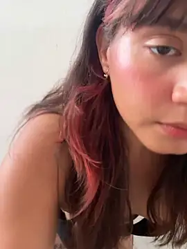 Snapshot of sophiapinned chatting on 03-16-26, 11:18 sophiapinned online show from 03-16-26, 11:18