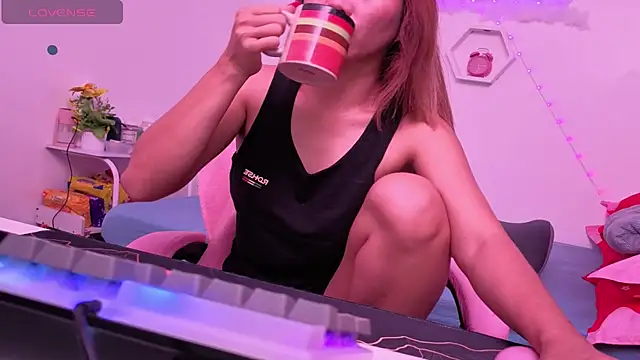 25sweetlilbunny online show from 05-16-26, 12:37