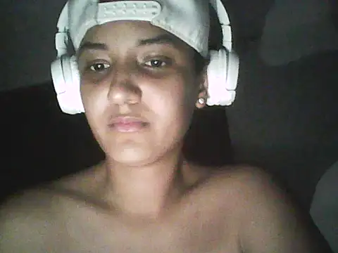 Camilita2112 online show from 01-12-26, 04:41