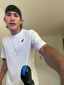 emilio rivs online show from 06-19-26, 02:01