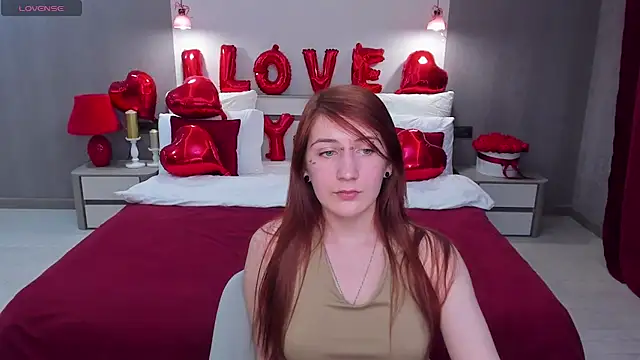 Snapshot of Polly_Sweet chatting on 02-10-26, 06:51 Polly Sweet online show from 02-10-26, 06:51