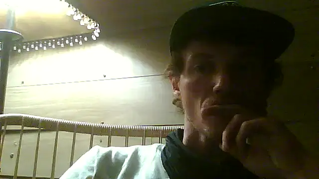 Snapshot of HungandHynotic chatting on 02-23-26, 08:53 HungandHynotic online show from 02-23-26, 08:53