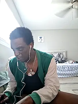 wetmouthrio  online show from 03-12-26, 04:11