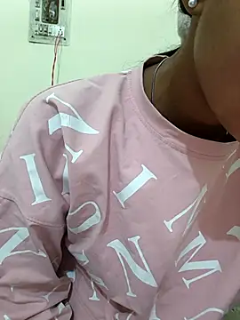 Snapshot of Aaradhna-_hoy chatting on 03-02-26, 06:03 Aaradhna- hoy online show from 03-02-26, 06:03