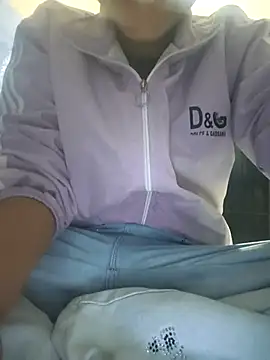 Snapshot of Aaradhna-_hoy chatting on 01-12-26, 04:58 Aaradhna- hoy online show from 01-12-26, 04:58