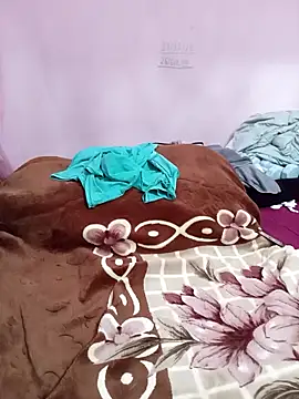 Phoebe-e online show from 03-12-26, 10:58