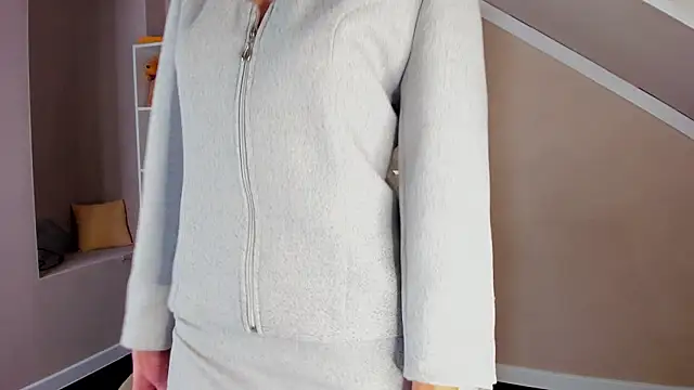 Julie Lucas online show from 03-14-26, 12:49