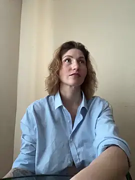 Snapshot of _Crystal_2 chatting on 02-21-26, 03:14 Crystal 2 online show from 02-21-26, 03:14