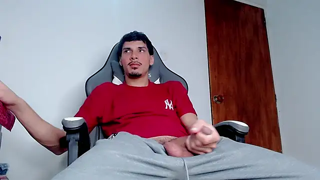 Snapshot of Yankees_xxx chatting on 07-18-26, 11:46 Yankees xxx online show from 07-18-26, 11:46