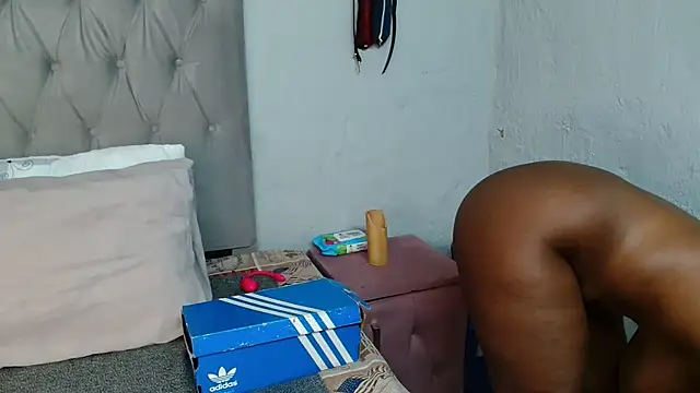 MelowD 2 online show from 06-19-26, 03:07