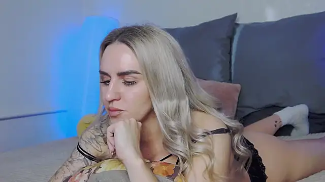 Snapshot of _KSmith_ chatting on 01-15-26, 07:01 KSmith online show from 01-15-26, 07:01