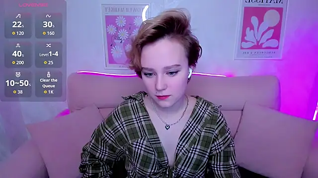 Snapshot of Ellie_Heavenly chatting on 02-08-26, 01:47 Ellie Heavenly online show from 02-08-26, 01:47