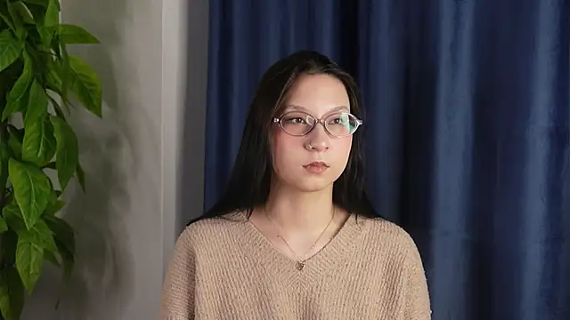 CecilaHilgers online show from 01-14-26, 05:33