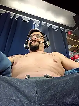 bigdickneedsloving online show from 01-13-26, 02:32