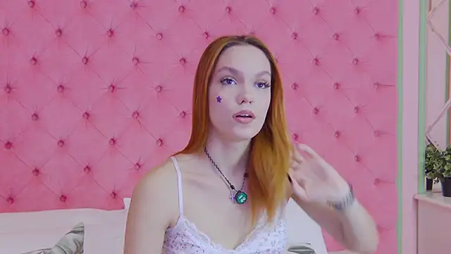 Snapshot of AvaLarson chatting on 02-17-26, 12:46 AvaLarson online show from 02-17-26, 12:46