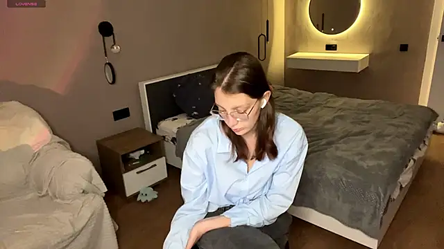 ChrisAmott online show from 04-08-26, 04:08