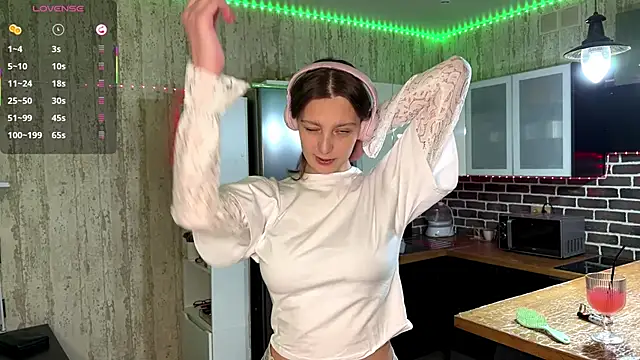 Snapshot of ChrisAmott chatting on 02-02-26, 04:06 ChrisAmott online show from 02-02-26, 04:06